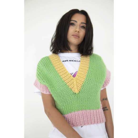 Free People Hope Macaulay Cartoon Vest Top Sz L/XL Chunky Knit Handmade Luxury - Picture 3 of 14